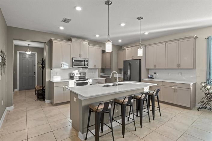 Image No.10-5 Bed House for sale