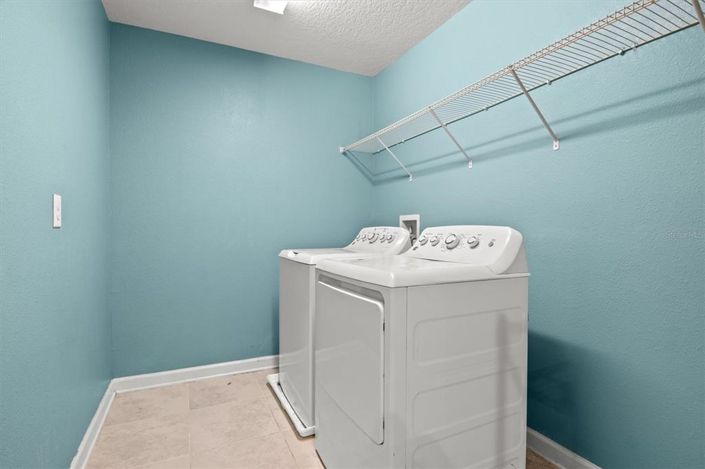 Image No.38-5 Bed House for sale