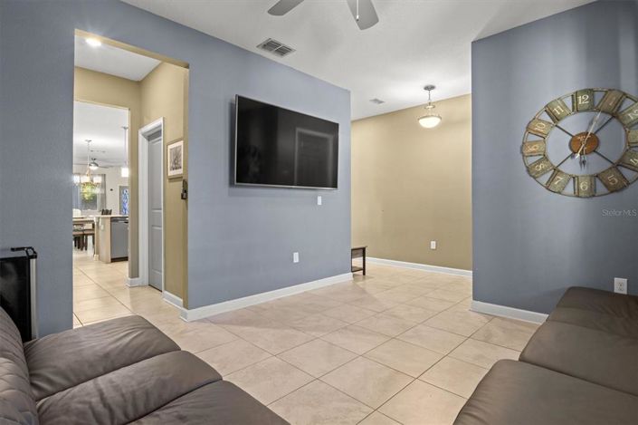 Image No.9-5 Bed House for sale