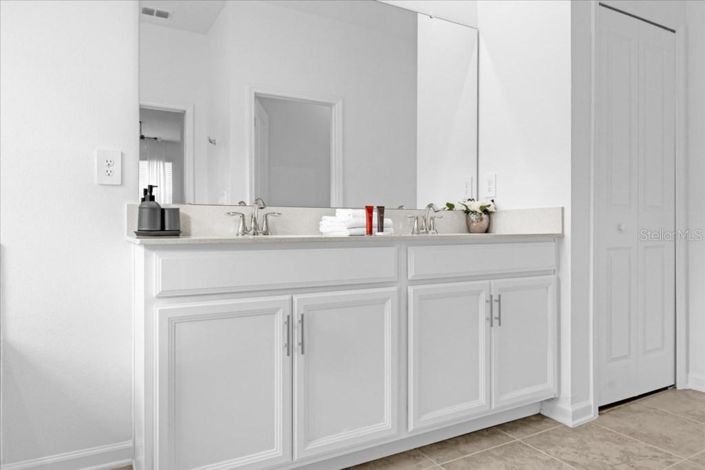 Image No.22-3 Bed Apartment for sale