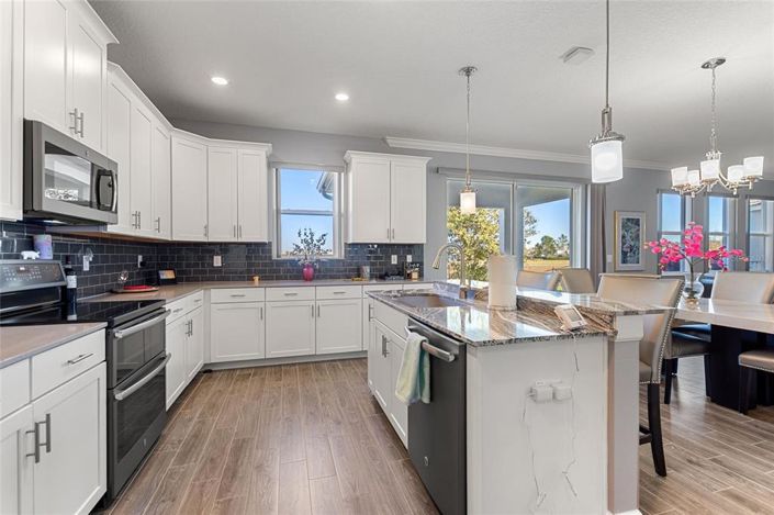 Image No.12-4 Bed House for sale