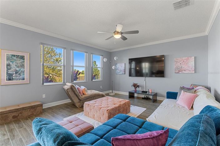 Image No.9-4 Bed House for sale