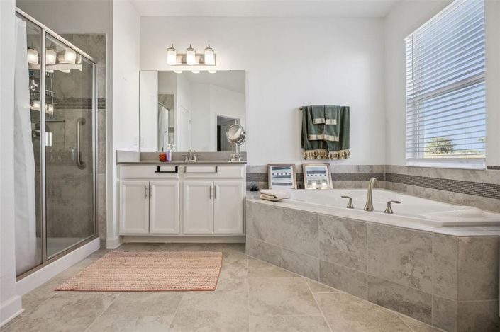 Image No.23-5 Bed House for sale