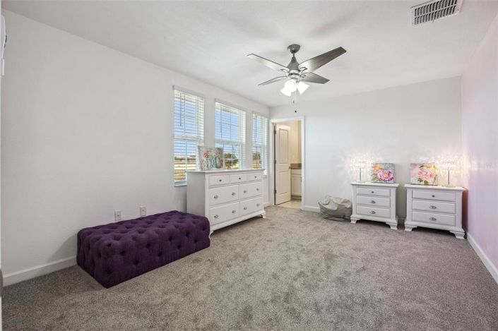 Image No.45-5 Bed House for sale