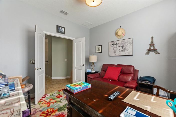 Image No.10-4 Bed House for sale