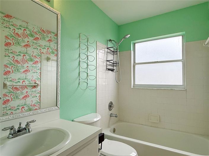 Image No.18-4 Bed House for sale