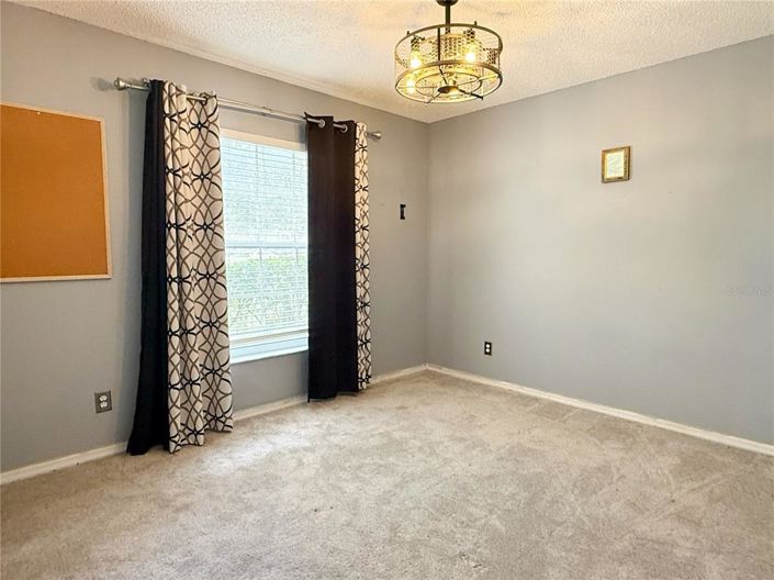 Image No.22-4 Bed House for sale