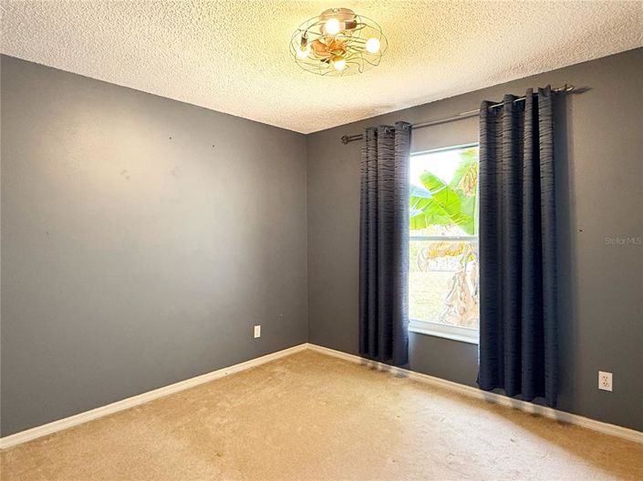 Image No.25-4 Bed House for sale