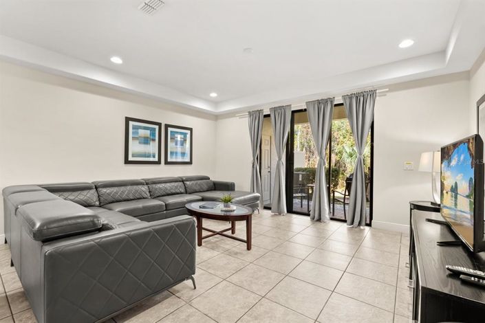 Image No.3-3 Bed Townhouse for sale