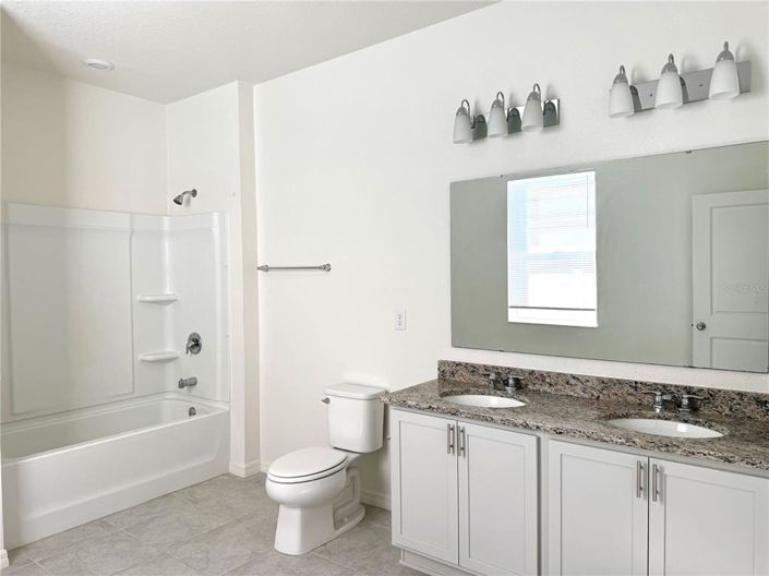 Image No.8-4 Bed House for sale