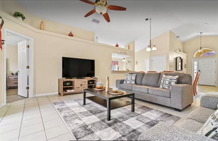 Image No.11-4 Bed House for sale