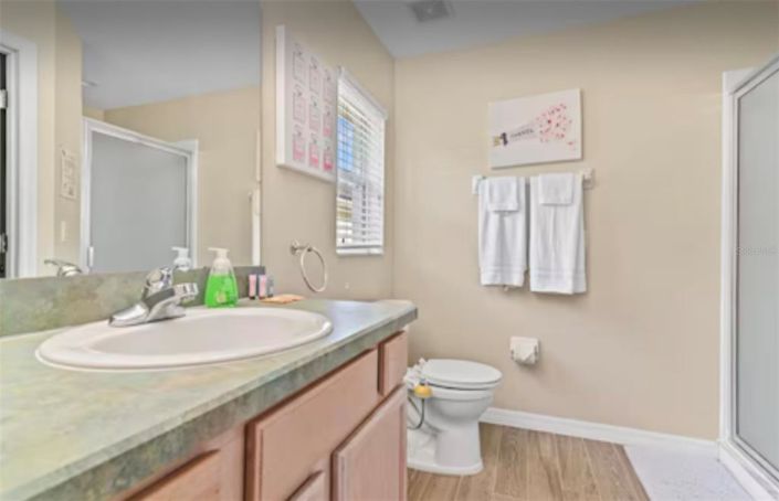 Image No.26-4 Bed House for sale