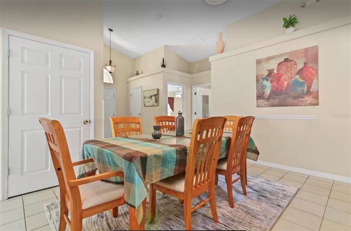 Image No.9-4 Bed House for sale