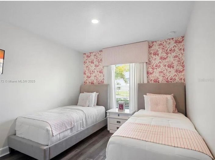 Image No.13-3 Bed House for sale