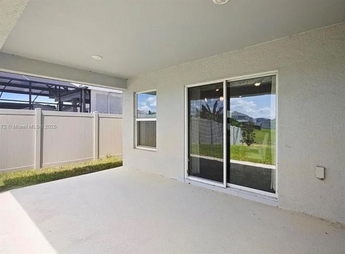 Image No.17-3 Bed House for sale