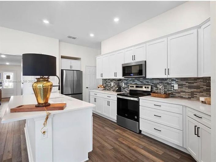 Image No.5-3 Bed House for sale