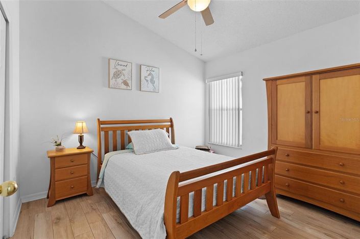 Image No.25-4 Bed House for sale