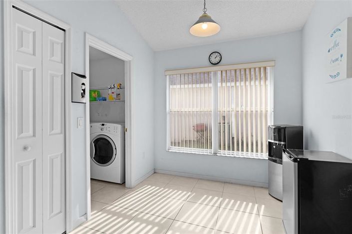 Image No.37-4 Bed House for sale