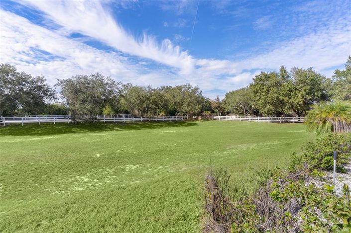 Image No.45-4 Bed House for sale