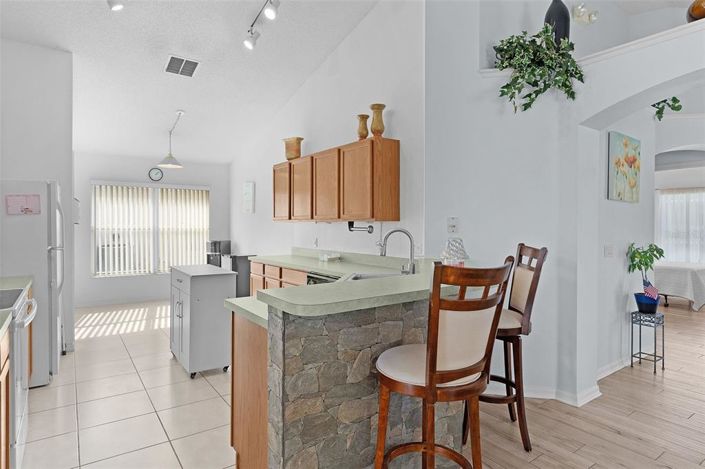 Image No.9-4 Bed House for sale