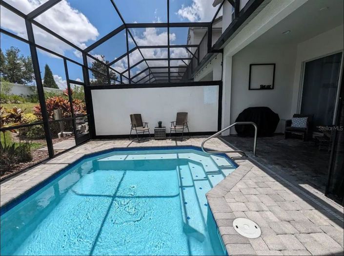 Image No.19-5 Bed Townhouse for sale