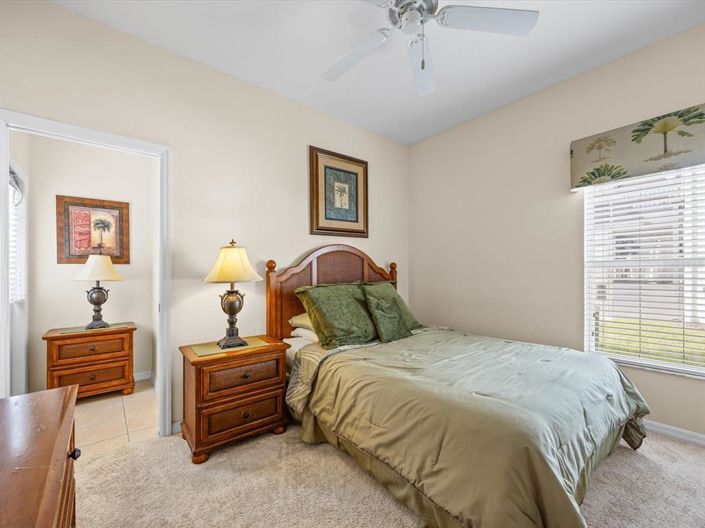 Image No.25-4 Bed House for sale