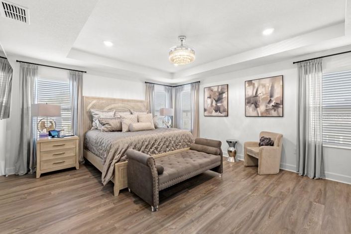 Image No.22-5 Bed House for sale