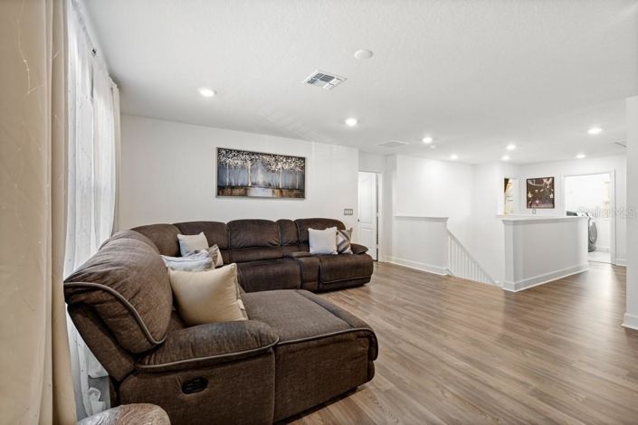 Image No.26-5 Bed House for sale