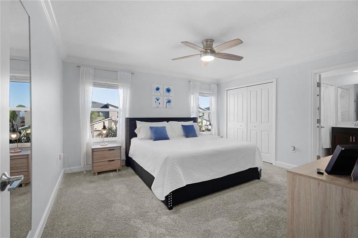 Image No.17-4 Bed Townhouse for sale