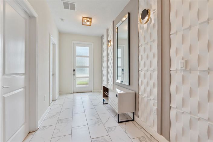 Image No.14-8 Bed House for sale