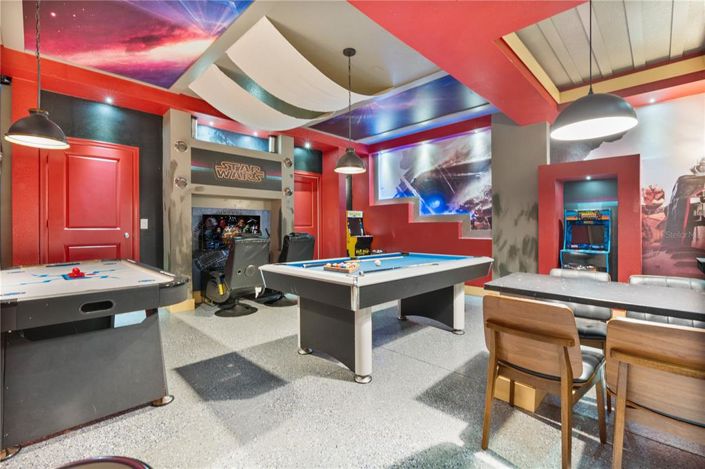 Image No.3-8 Bed House for sale