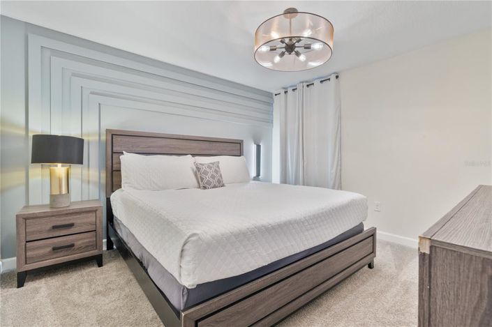 Image No.57-8 Bed House for sale