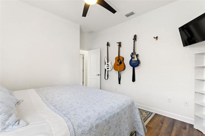 Image No.22-4 Bed House for sale