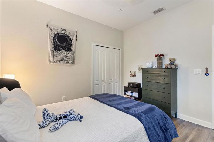 Image No.25-4 Bed House for sale