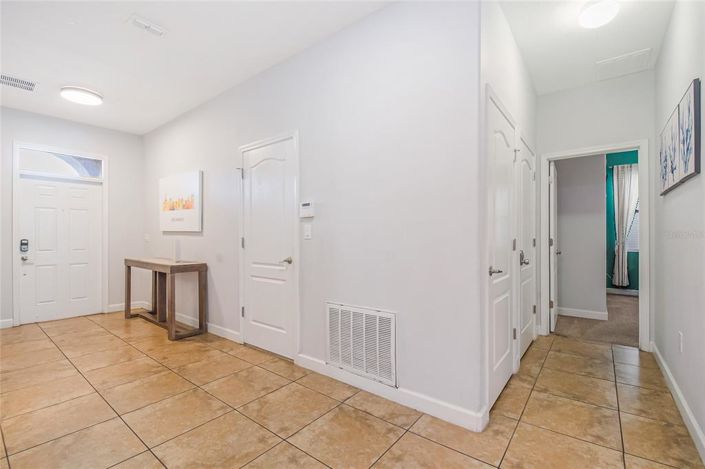 Image No.16-8 Bed House for sale