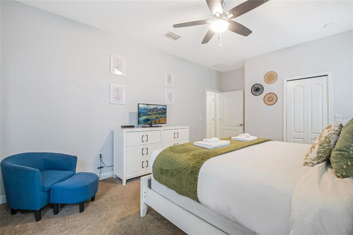 Image No.18-8 Bed House for sale