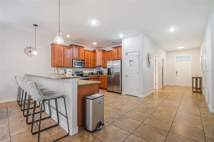 Image No.25-8 Bed House for sale