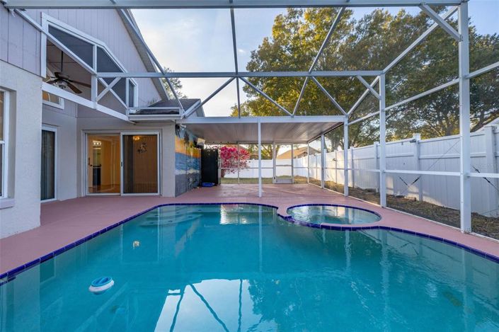 Image No.8-3 Bed House for sale