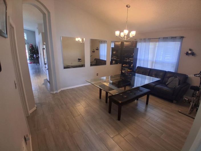 Image No.3-Maison de 5 chambres à vendre à Saint John