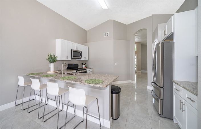 Image No.10-4 Bed House for sale