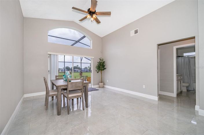 Image No.12-4 Bed House for sale