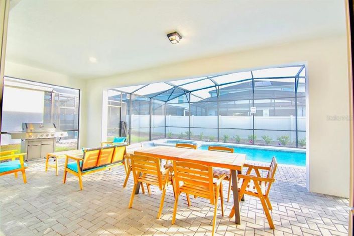 Image No.50-10 Bed House for sale