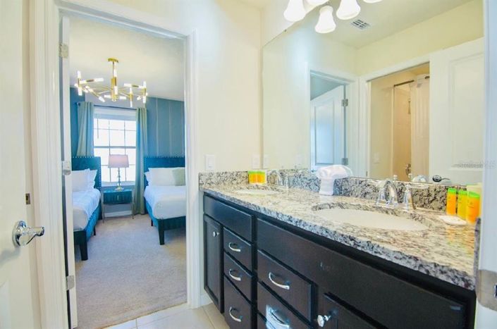 Image No.58-10 Bed House for sale