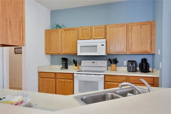 Image No.8-4 Bed House for sale