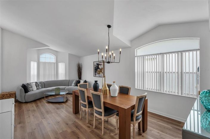 Image No.9-4 Bed House for sale