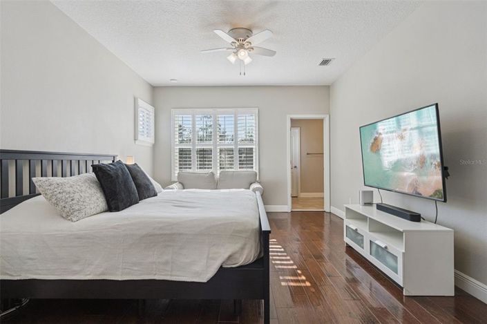 Image No.30-3 Bed House for sale