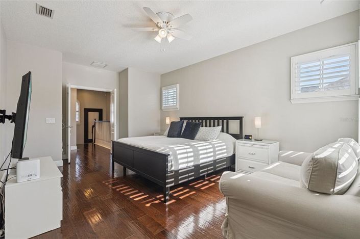 Image No.31-3 Bed House for sale