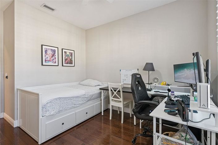 Image No.42-3 Bed House for sale