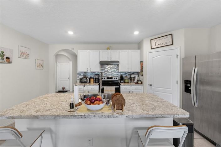 Image No.10-4 Bed House for sale