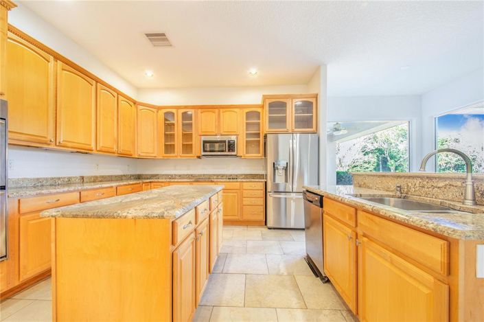 Image No.19-4 Bed House for sale